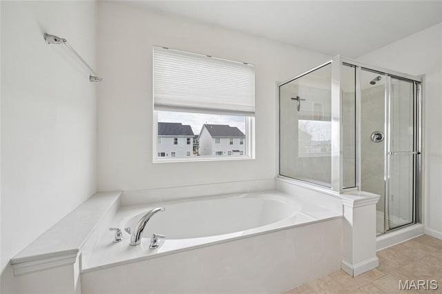 3329 Charlestowne Crossing Drive, St Charles, MO 63301