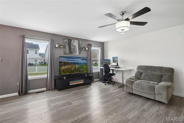 3329 Charlestowne Crossing Drive, St Charles, MO 63301