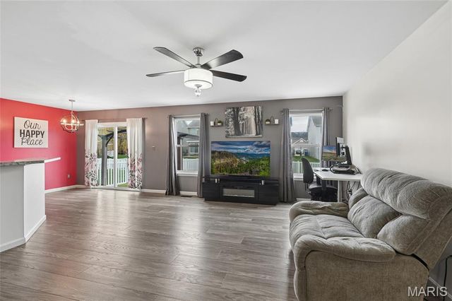 3329 Charlestowne Crossing Drive, St Charles, MO 63301