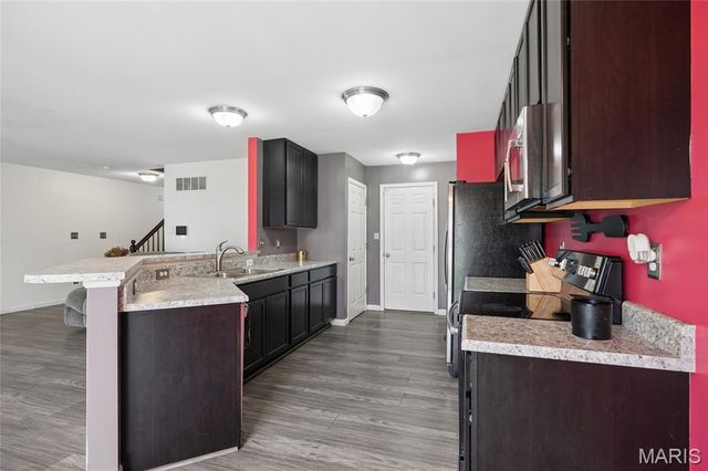 3329 Charlestowne Crossing Drive, St Charles, MO 63301