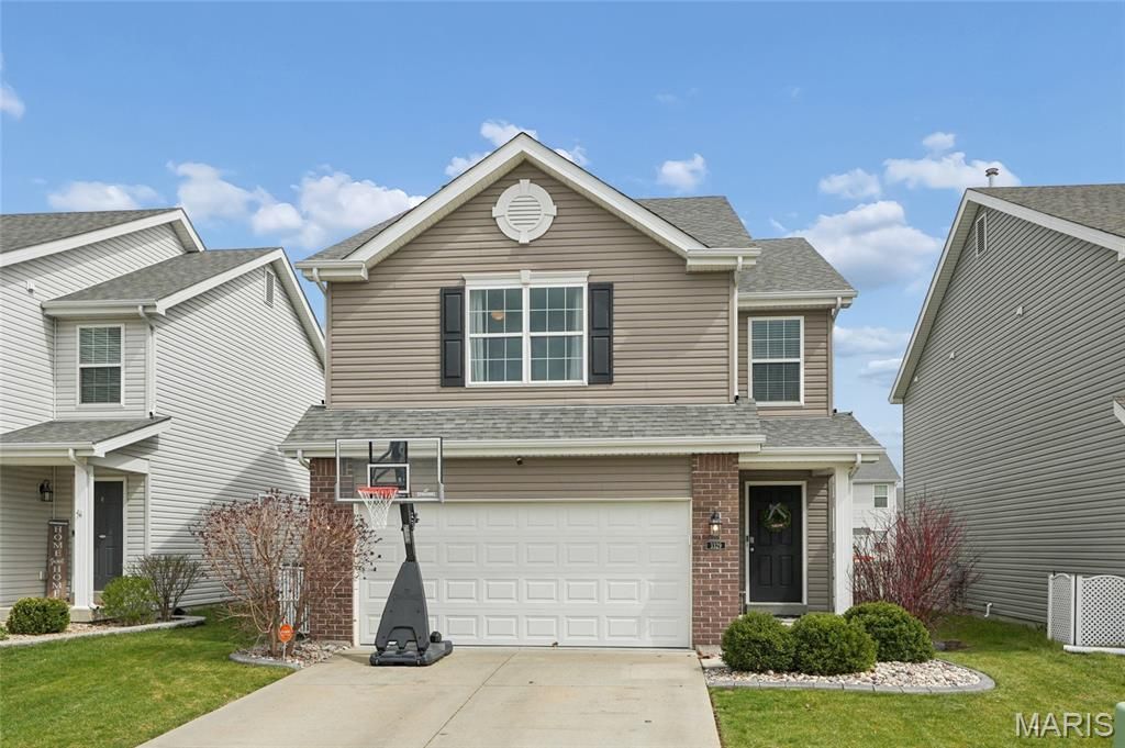 3329 Charlestowne Crossing Drive, St Charles, MO 63301