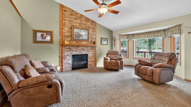 37336 Ivy Trail, North Branch, MN 55056
