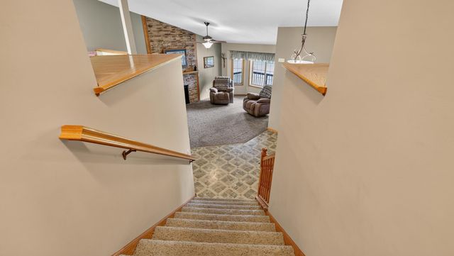 37336 Ivy Trail, North Branch, MN 55056