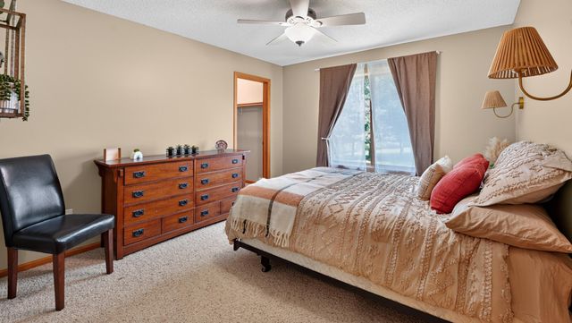37336 Ivy Trail, North Branch, MN 55056