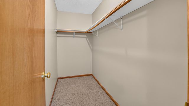 37336 Ivy Trail, North Branch, MN 55056