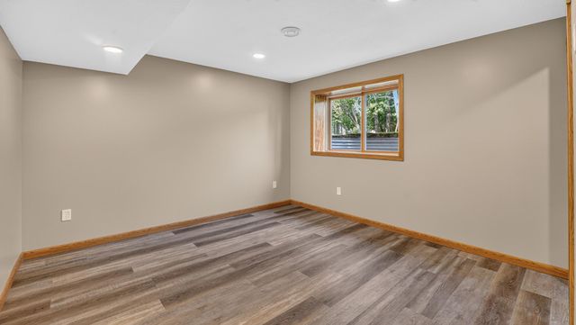 37336 Ivy Trail, North Branch, MN 55056