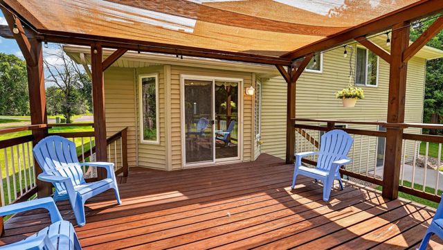 37336 Ivy Trail, North Branch, MN 55056