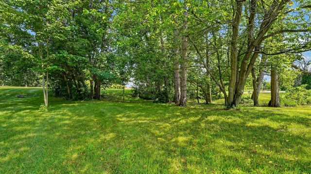 37336 Ivy Trail, North Branch, MN 55056