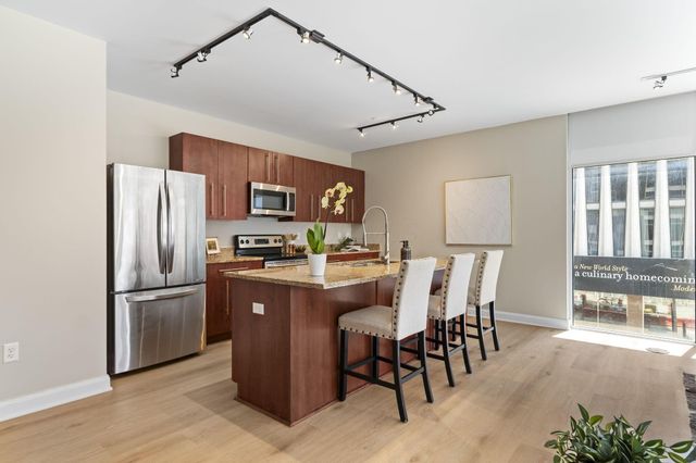 100 E Gay Street, 302, Columbus, OH 43215