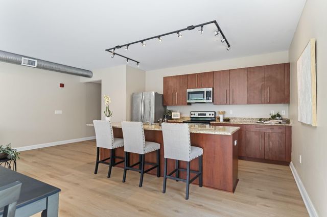 100 E Gay Street, 302, Columbus, OH 43215