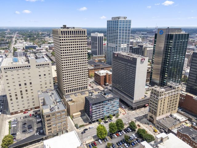 100 E Gay Street, 302, Columbus, OH 43215