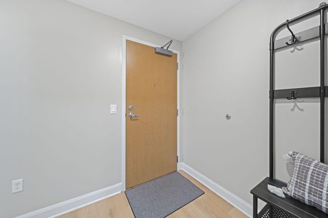 100 E Gay Street, 302, Columbus, OH 43215