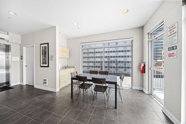 100 E Gay Street, 302, Columbus, OH 43215
