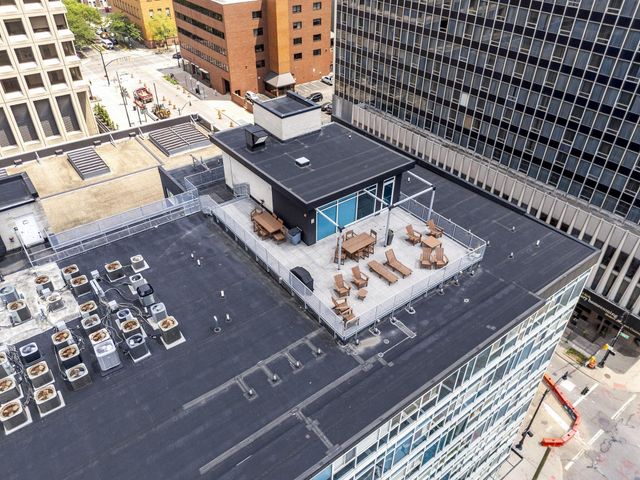 100 E Gay Street, 302, Columbus, OH 43215