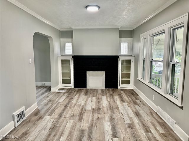 878 E 130th Street, Cleveland, OH 44108