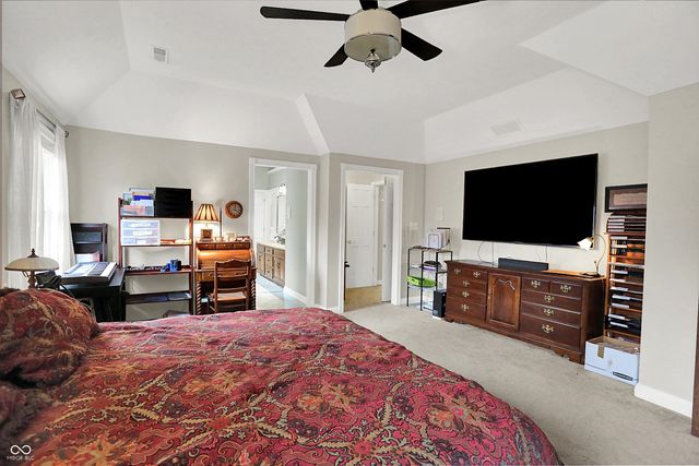 9986 Springstone Road, Fishers, IN 46055