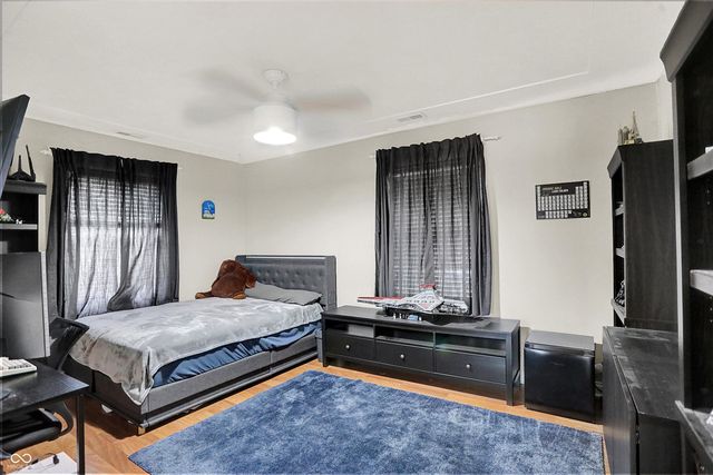 9986 Springstone Road, Fishers, IN 46055