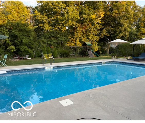 9986 Springstone Road, Fishers, IN 46055