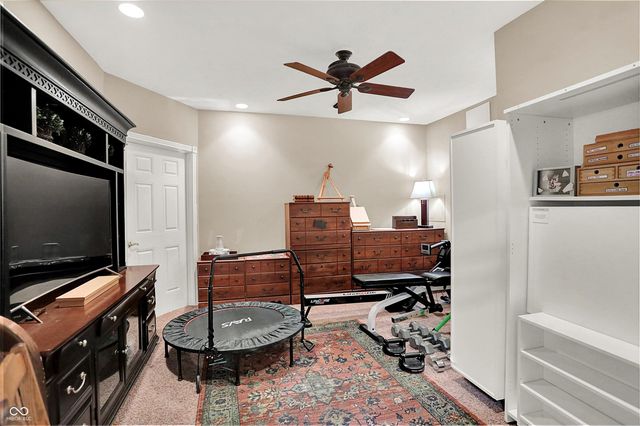 9986 Springstone Road, Fishers, IN 46055