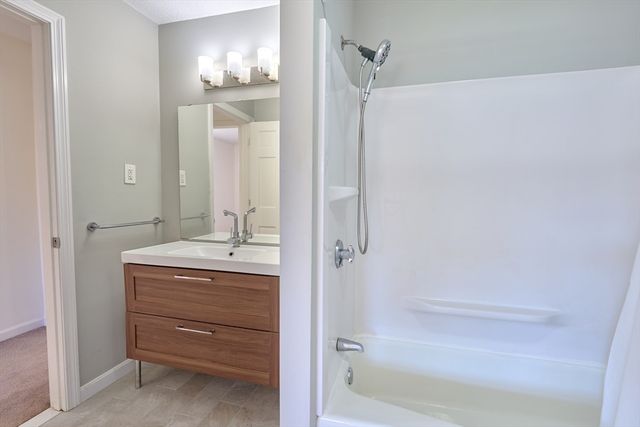 179 Pleasant Valley St A, Methuen, MA 01844