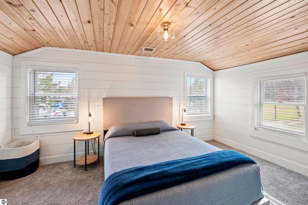 Image 14 of property listing at 2710 N US-31, Kewadin, MI 49648