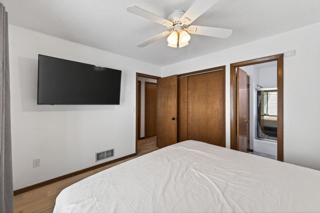 1631 Woodbridge Street, Saint Paul, MN 55117