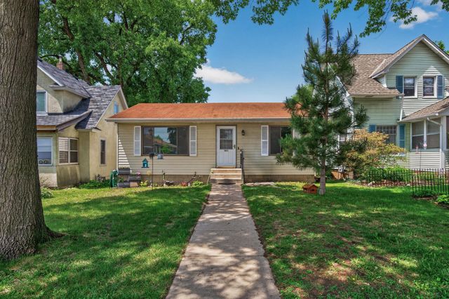 1631 Woodbridge Street, Saint Paul, MN 55117