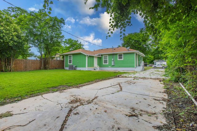 2816 Summer Avenue, Waco, TX 76708
