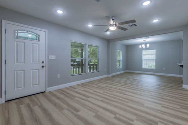 2816 Summer Avenue, Waco, TX 76708
