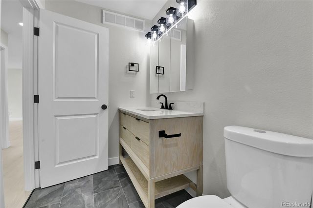 7917 Chase Circle 160, Arvada, CO 80003