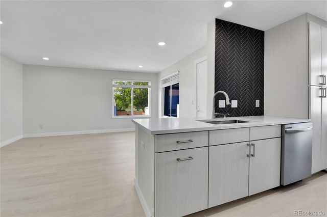 7917 Chase Circle 160, Arvada, CO 80003