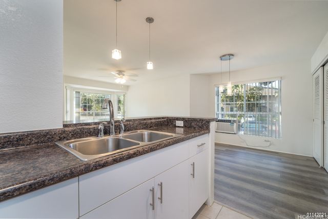 239 Mananai Place E, Honolulu, HI 96818