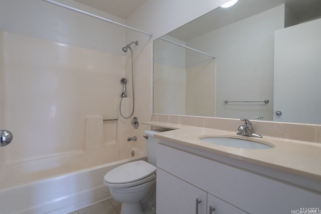 239 Mananai Place E, Honolulu, HI 96818