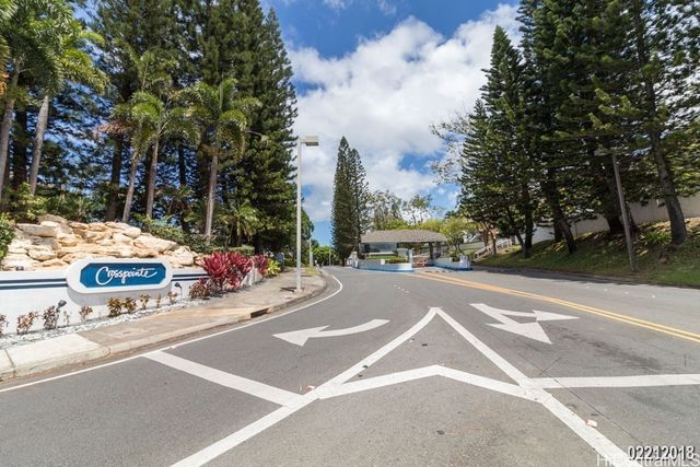 239 Mananai Place E, Honolulu, HI 96818