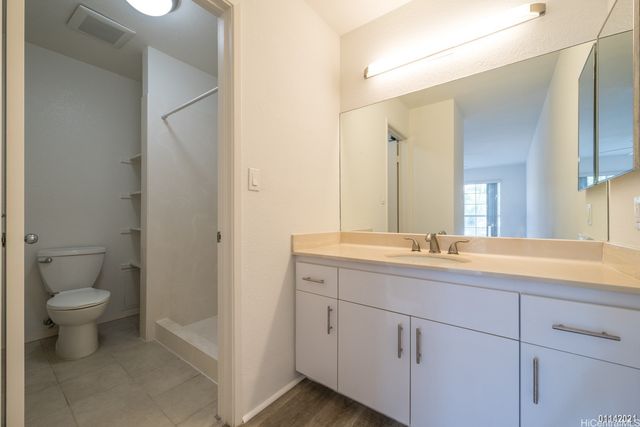 239 Mananai Place E, Honolulu, HI 96818