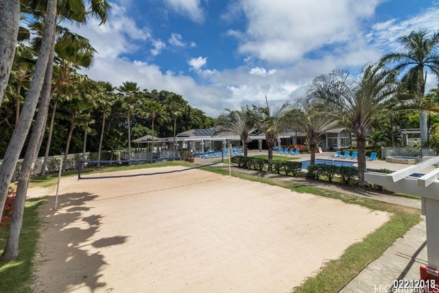 239 Mananai Place E, Honolulu, HI 96818