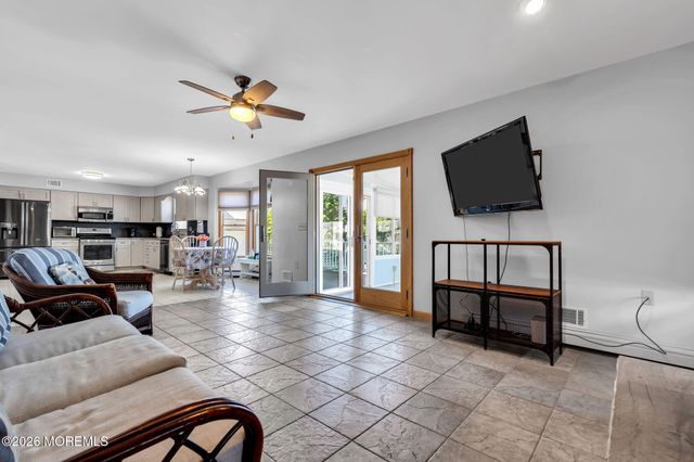 402 Atlantic City Court, Lanoka Harbor, NJ 08734