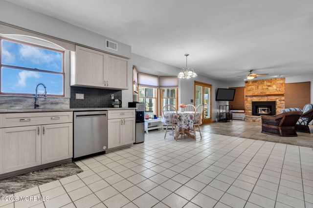 402 Atlantic City Court, Lanoka Harbor, NJ 08734