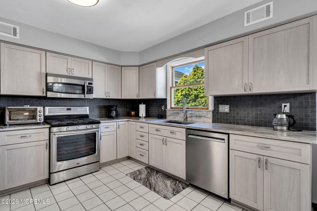 402 Atlantic City Court, Lanoka Harbor, NJ 08734