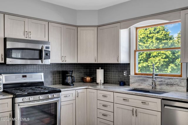 402 Atlantic City Court, Lanoka Harbor, NJ 08734