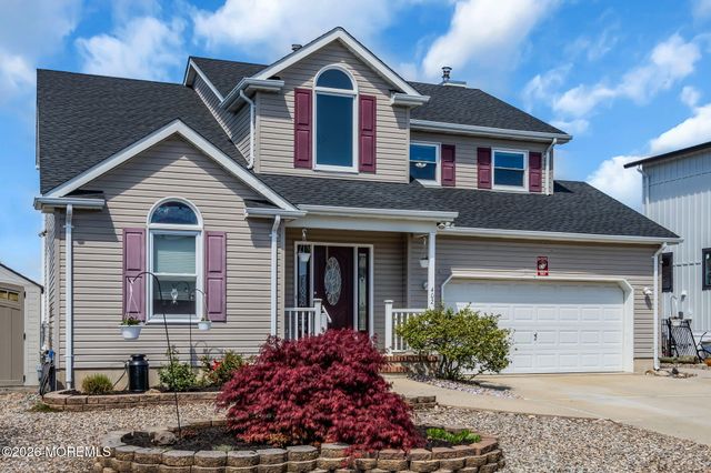 402 Atlantic City Court, Lanoka Harbor, NJ 08734