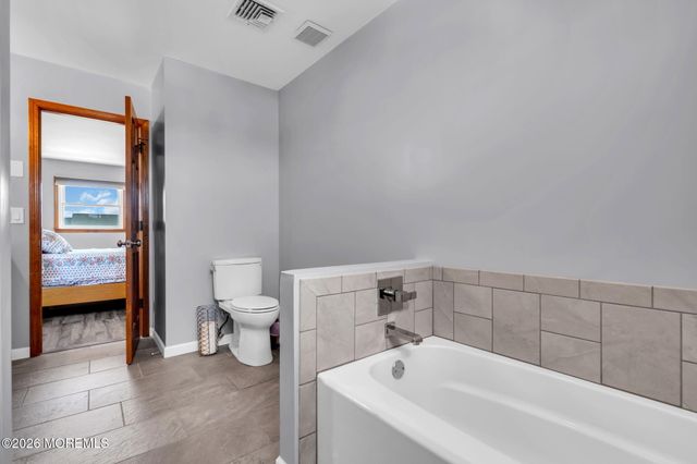 402 Atlantic City Court, Lanoka Harbor, NJ 08734