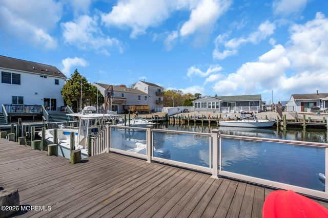 402 Atlantic City Court, Lanoka Harbor, NJ 08734