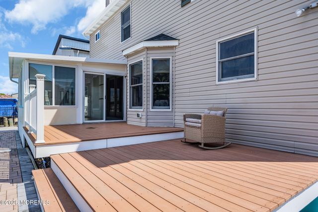 402 Atlantic City Court, Lanoka Harbor, NJ 08734
