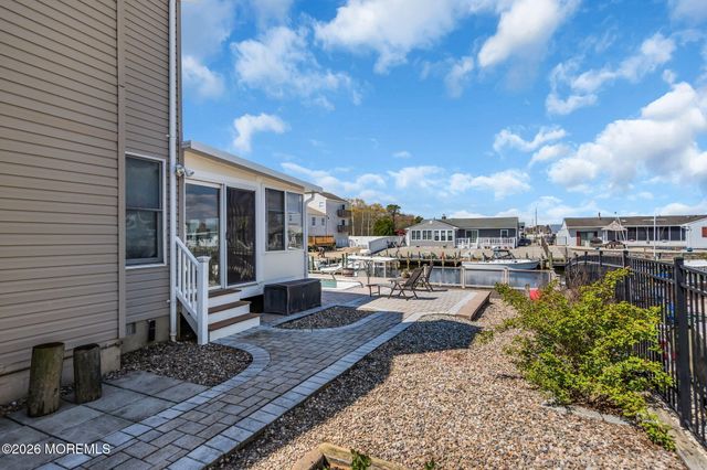 402 Atlantic City Court, Lanoka Harbor, NJ 08734