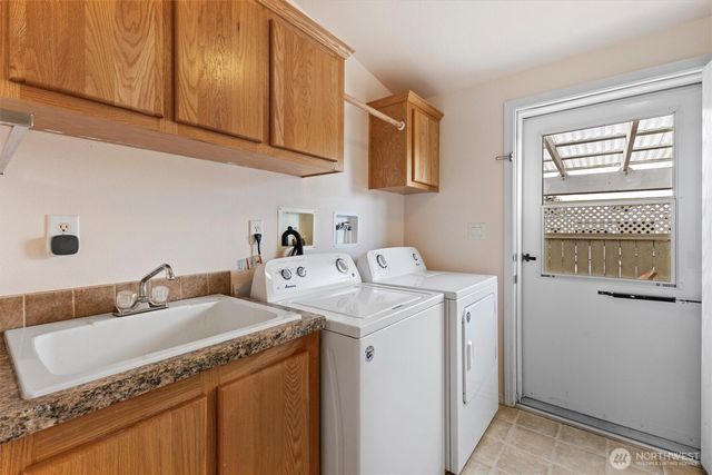 6896 Goodwin Rd, Everson, WA 98247