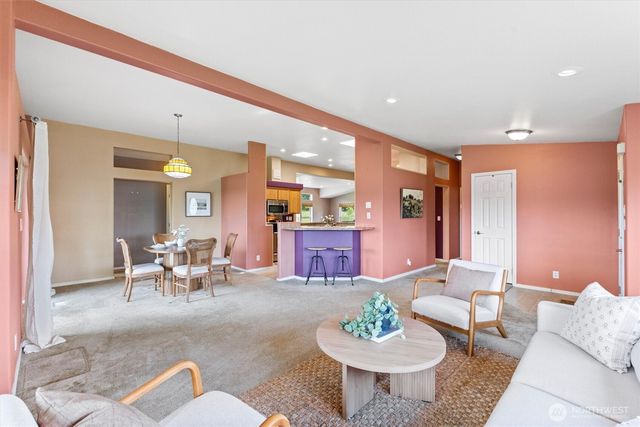 6896 Goodwin Rd, Everson, WA 98247