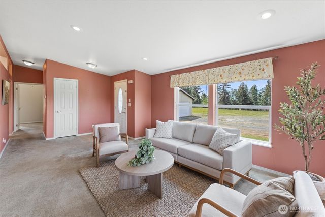 6896 Goodwin Rd, Everson, WA 98247