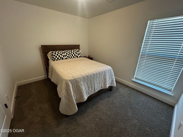 350 Swaden Lane, Webb City, MO 64870