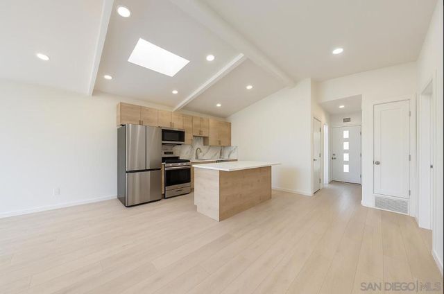 5410 Baja Dr, San Diego, CA 92115